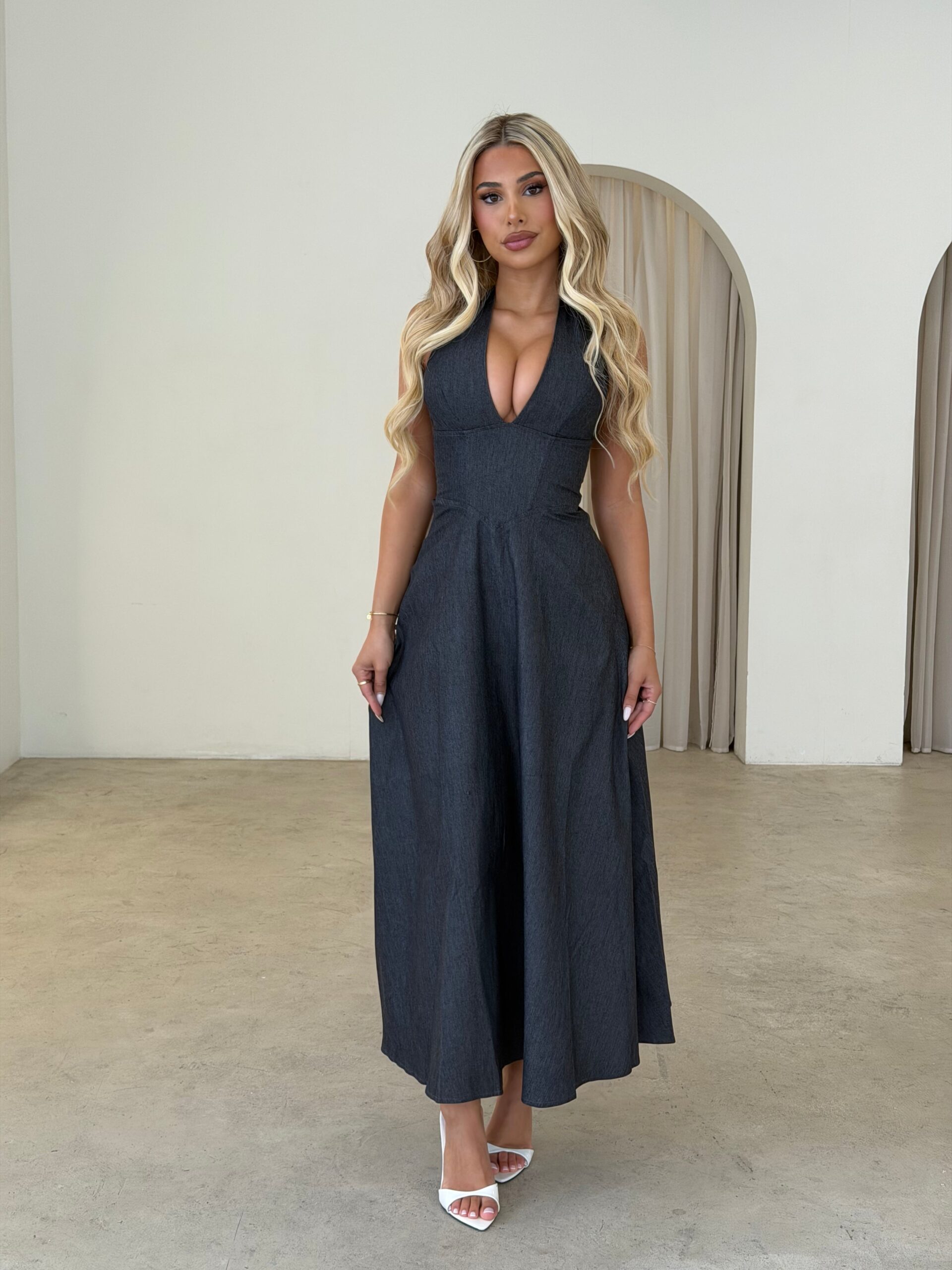 DRESS - BLACK